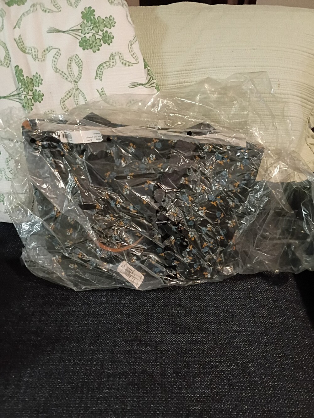COACH BLK/MULTI FLORAL CANVAS TOTE